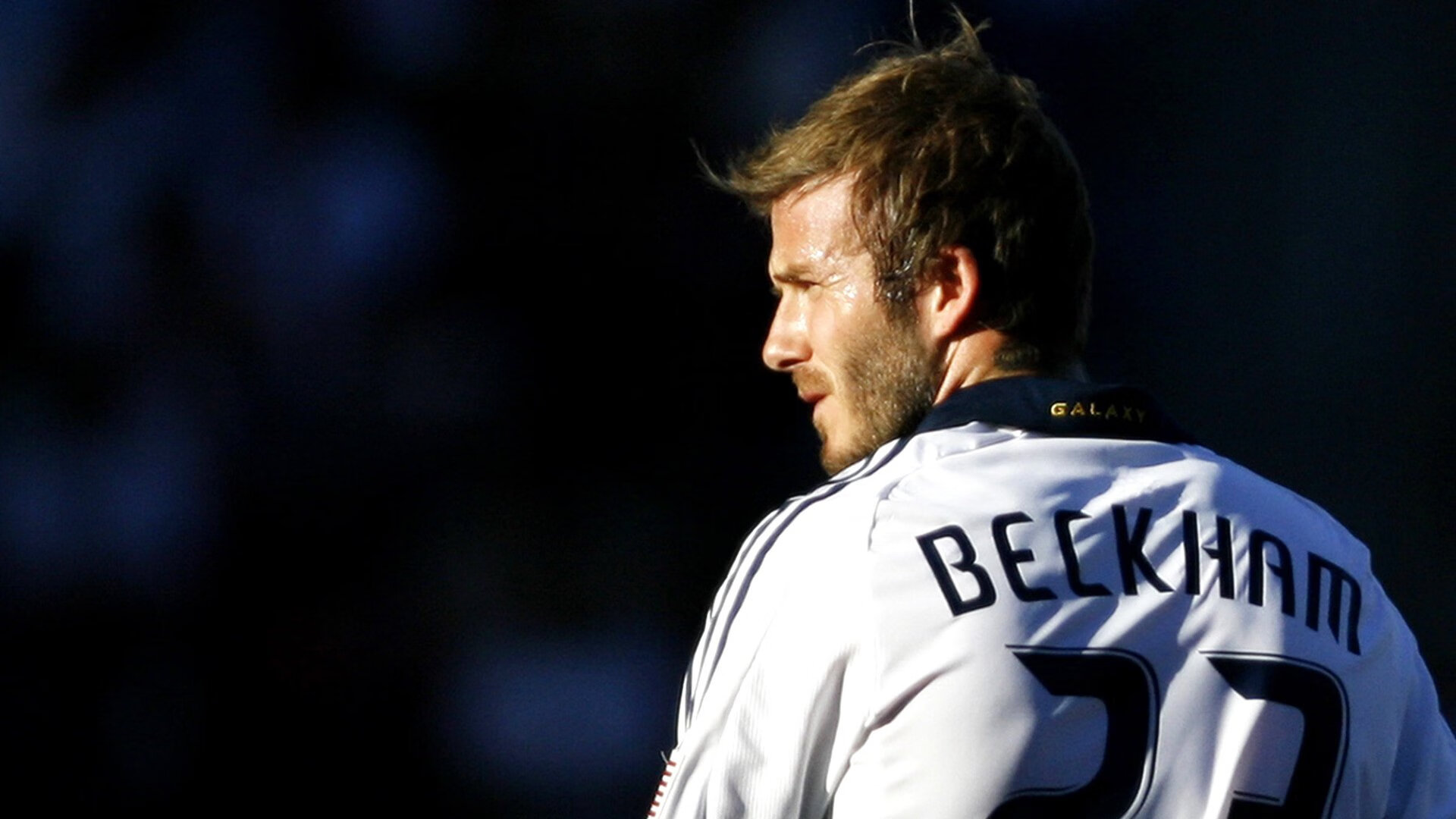 现代科技虚拟现实体育争霸，未来运动新风尚，虚拟现实技术给电竞赛事带来的创新